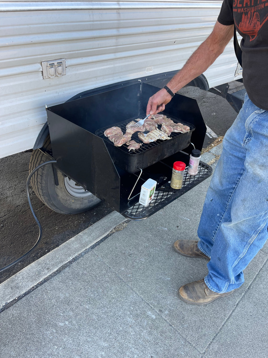 Tire Table BBQ Windscreens